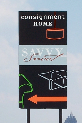 Savvy Snoot banner signage